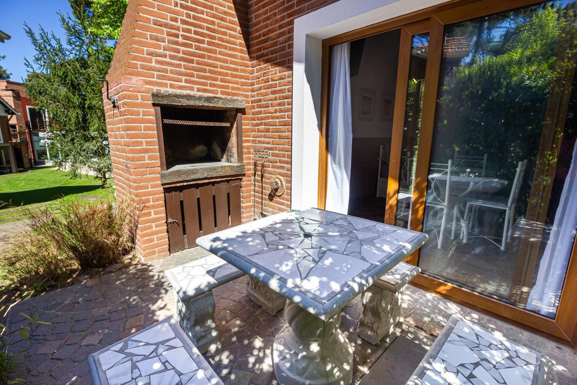 Punta Cerezo Apart Карило Екстериор снимка