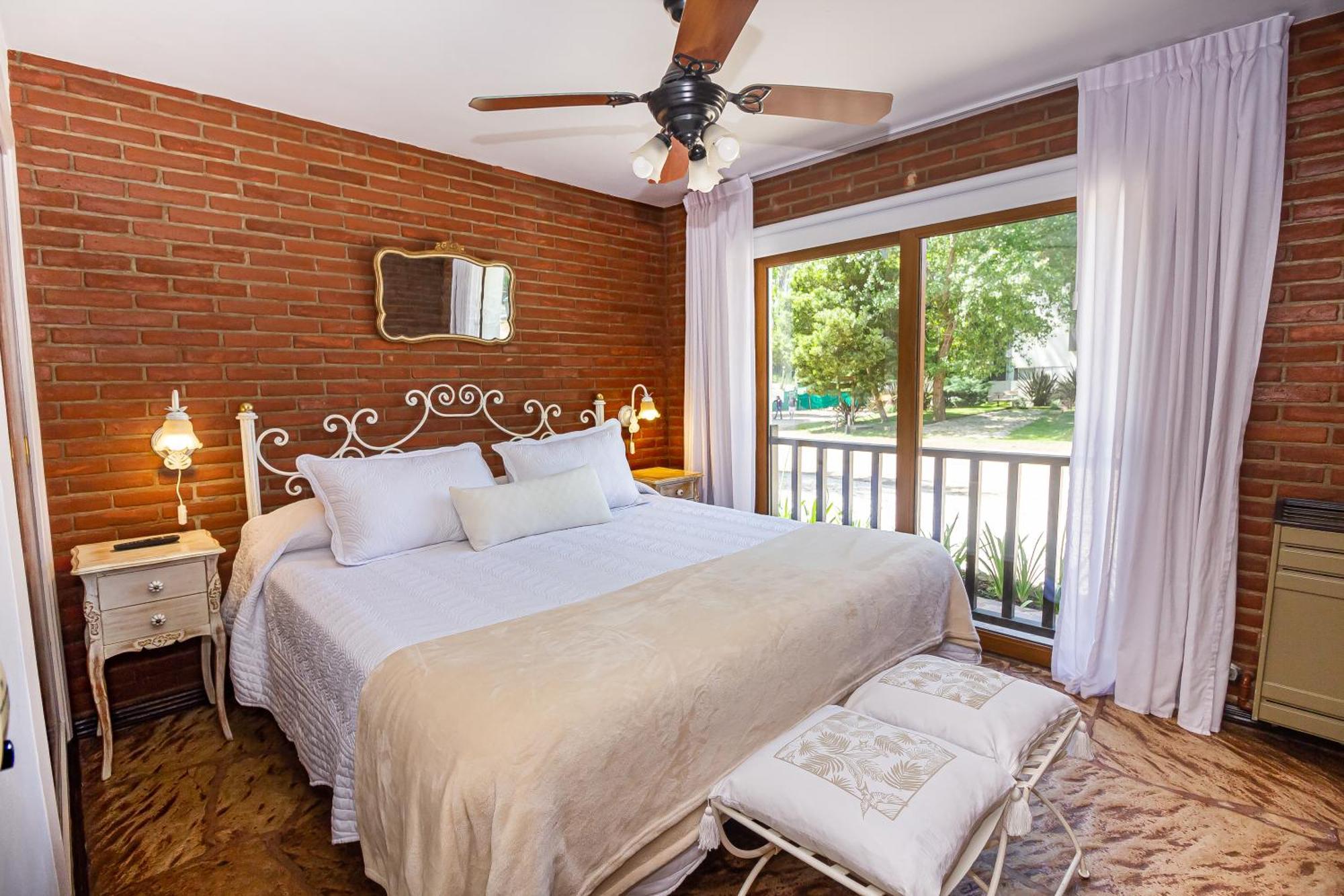 Punta Cerezo Apart Карило Екстериор снимка