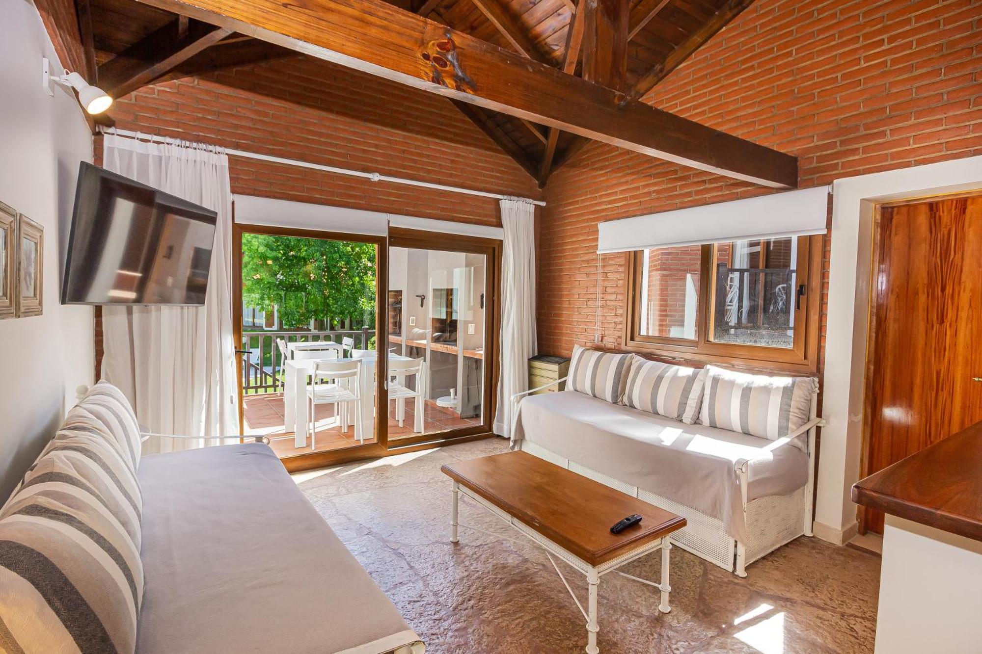 Punta Cerezo Apart Карило Екстериор снимка