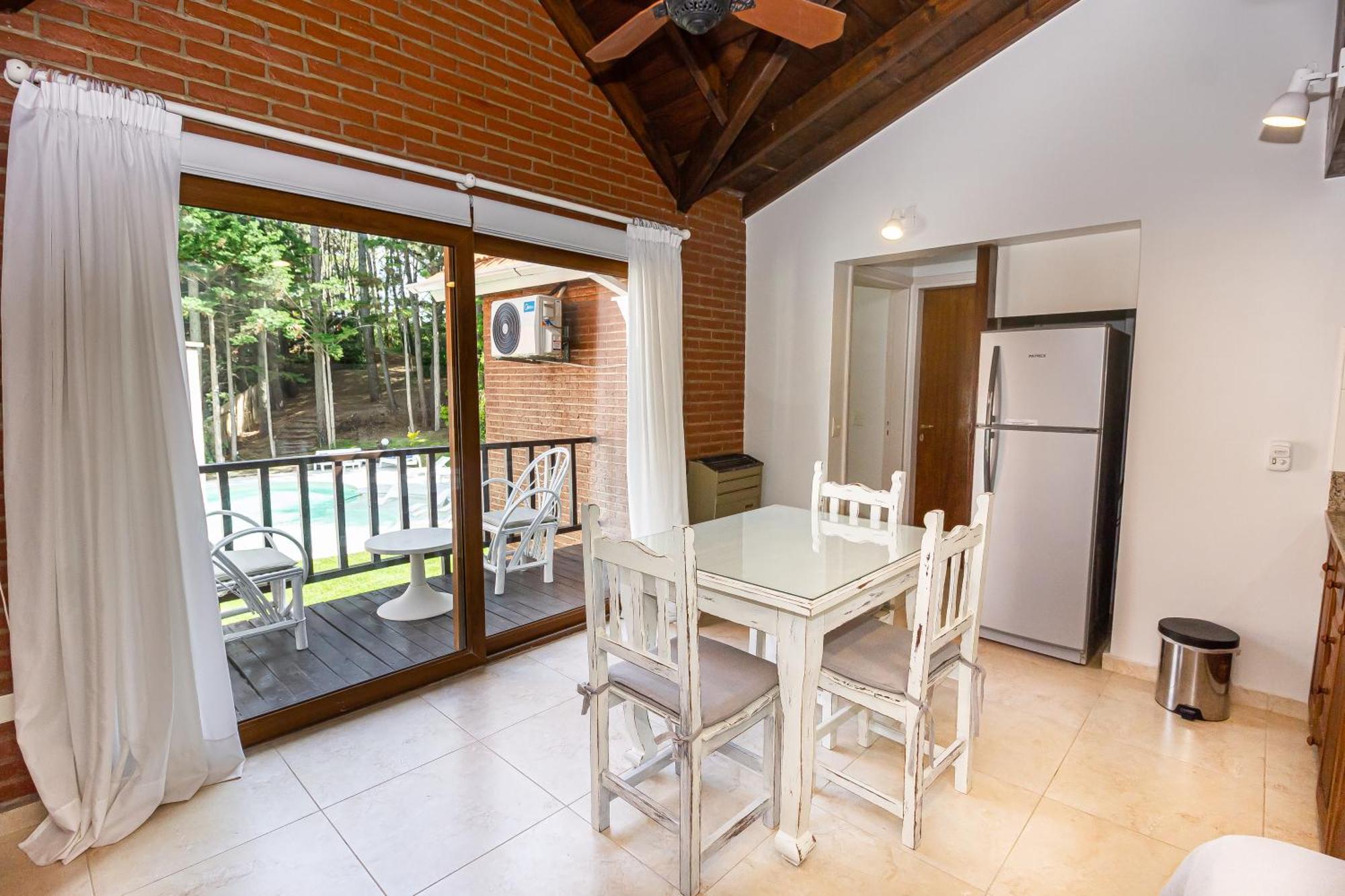 Punta Cerezo Apart Карило Екстериор снимка