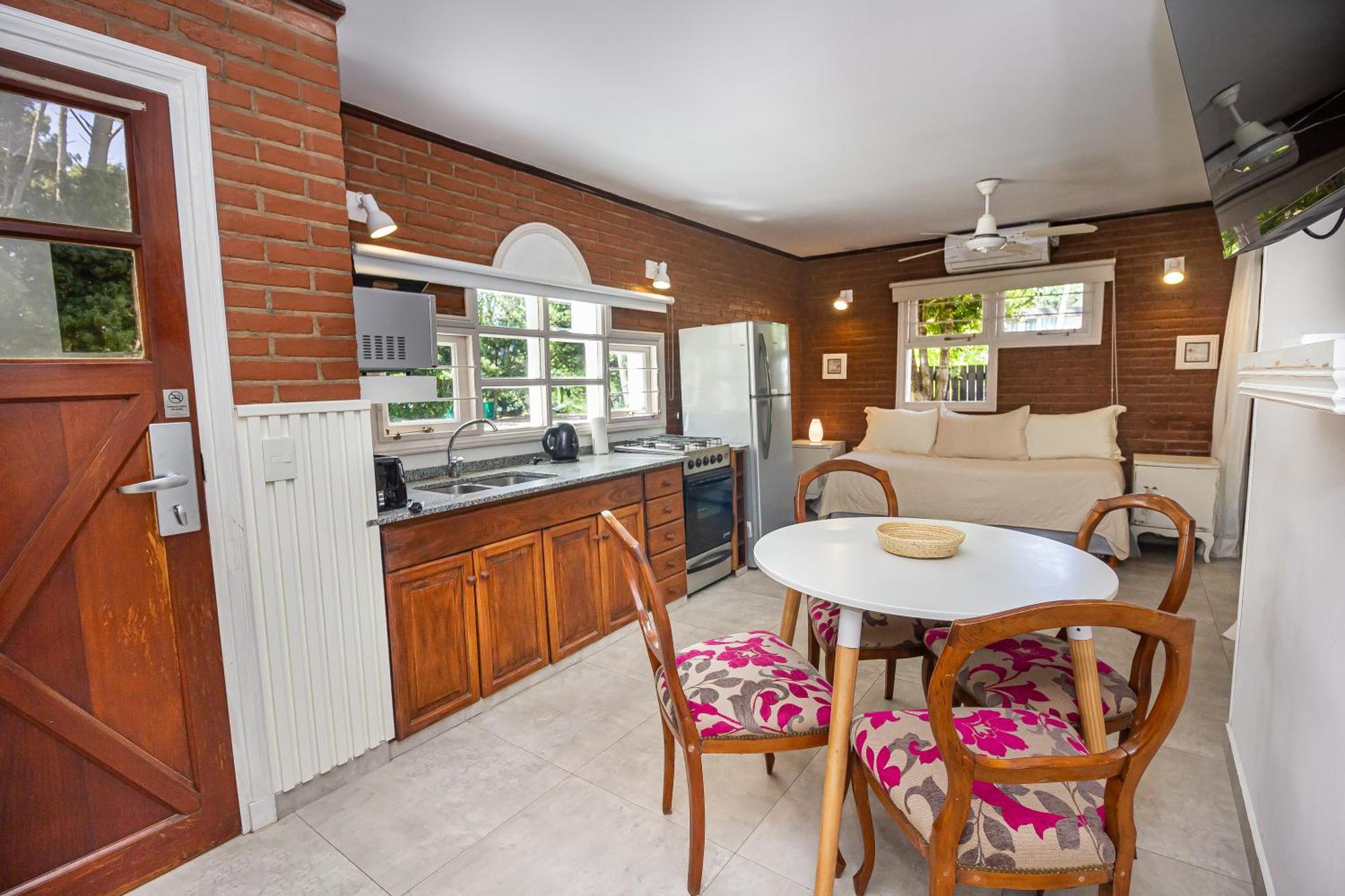 Punta Cerezo Apart Карило Екстериор снимка