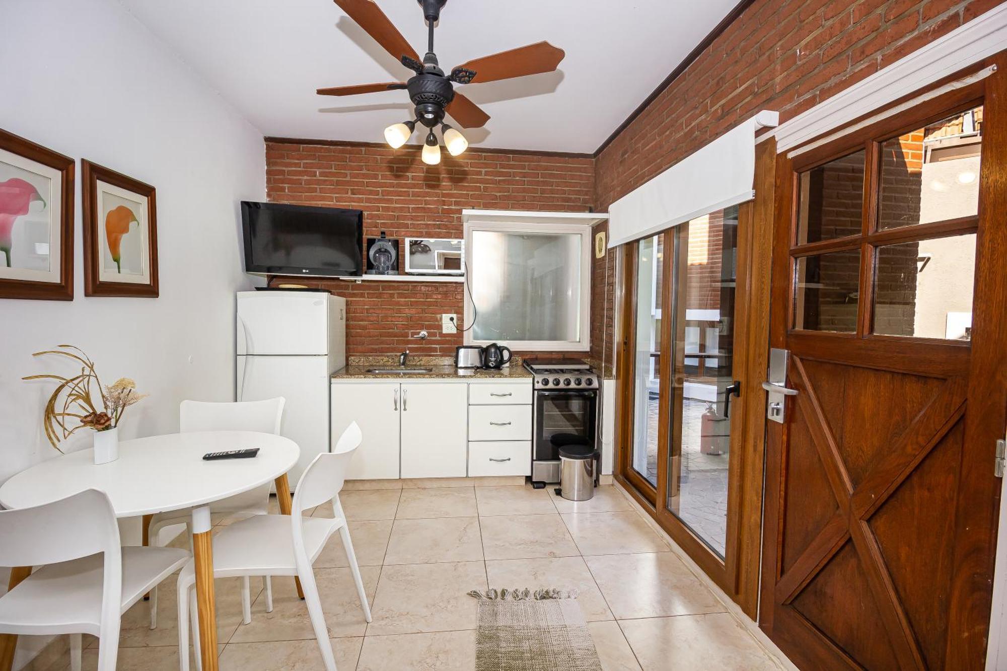 Punta Cerezo Apart Карило Екстериор снимка