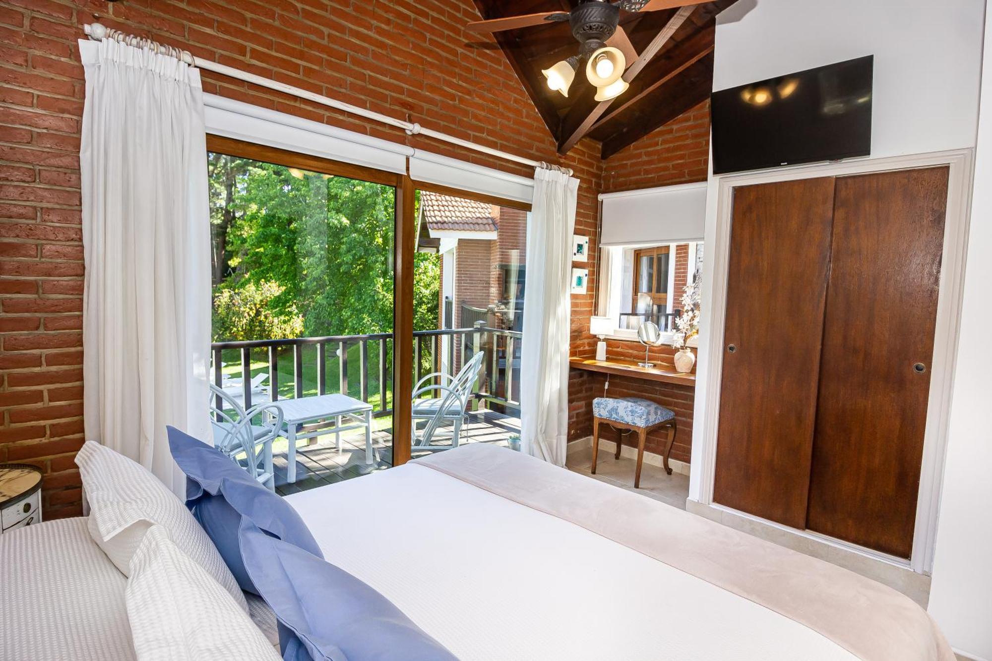 Punta Cerezo Apart Карило Екстериор снимка