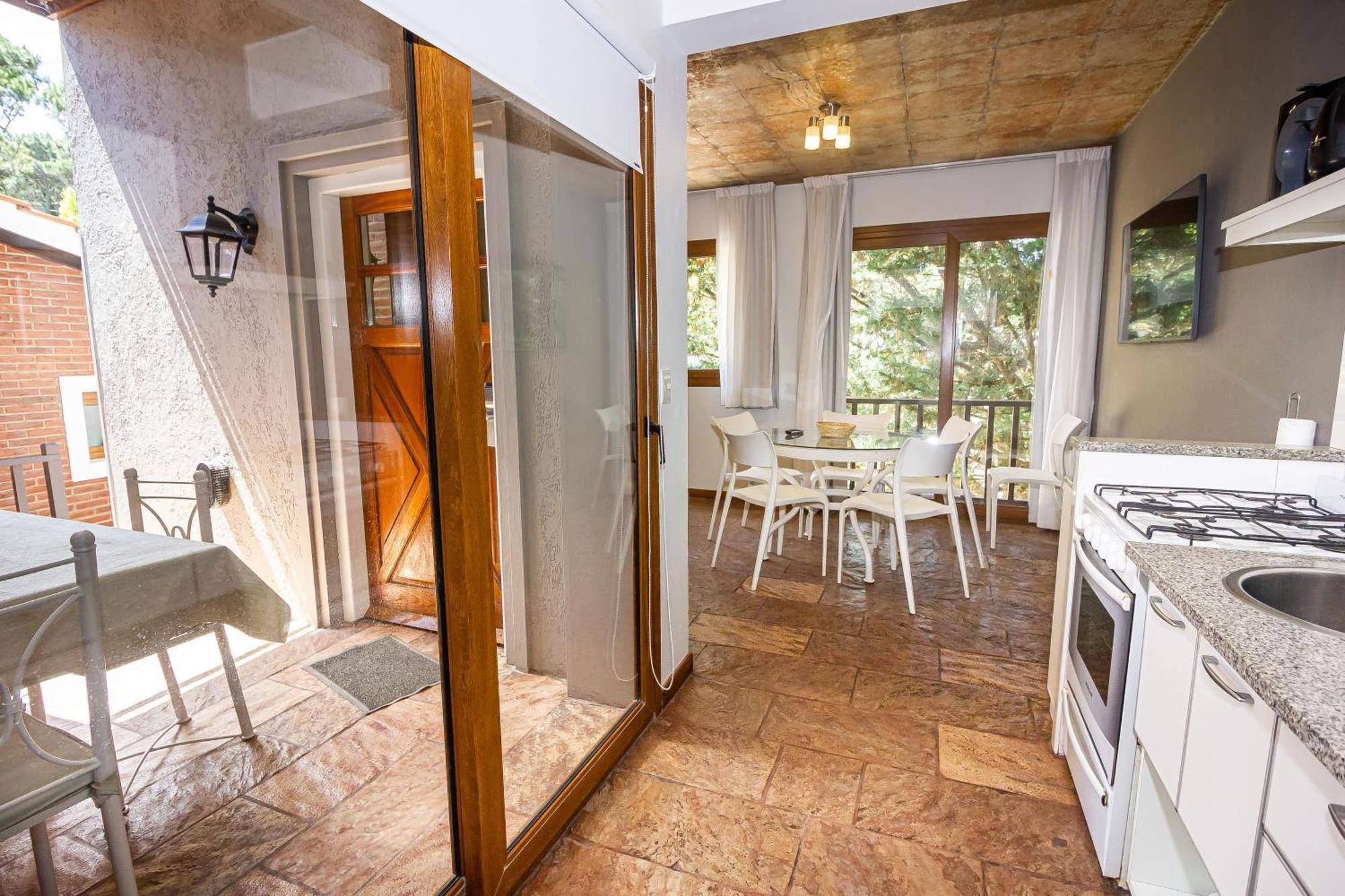 Punta Cerezo Apart Карило Екстериор снимка