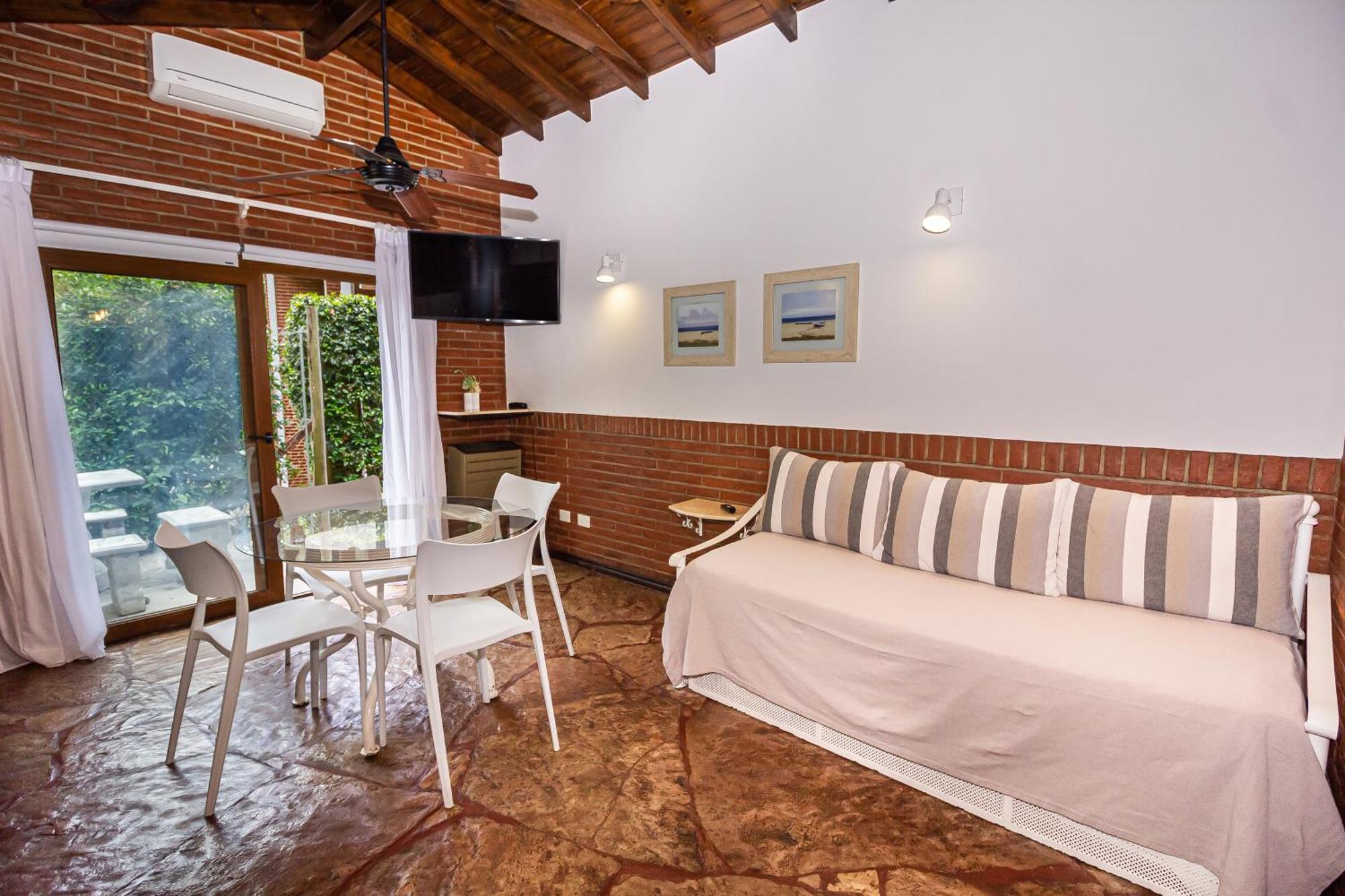 Punta Cerezo Apart Карило Екстериор снимка